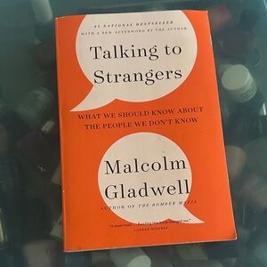 Talking to Strangers Book by Malcolm Gladwell